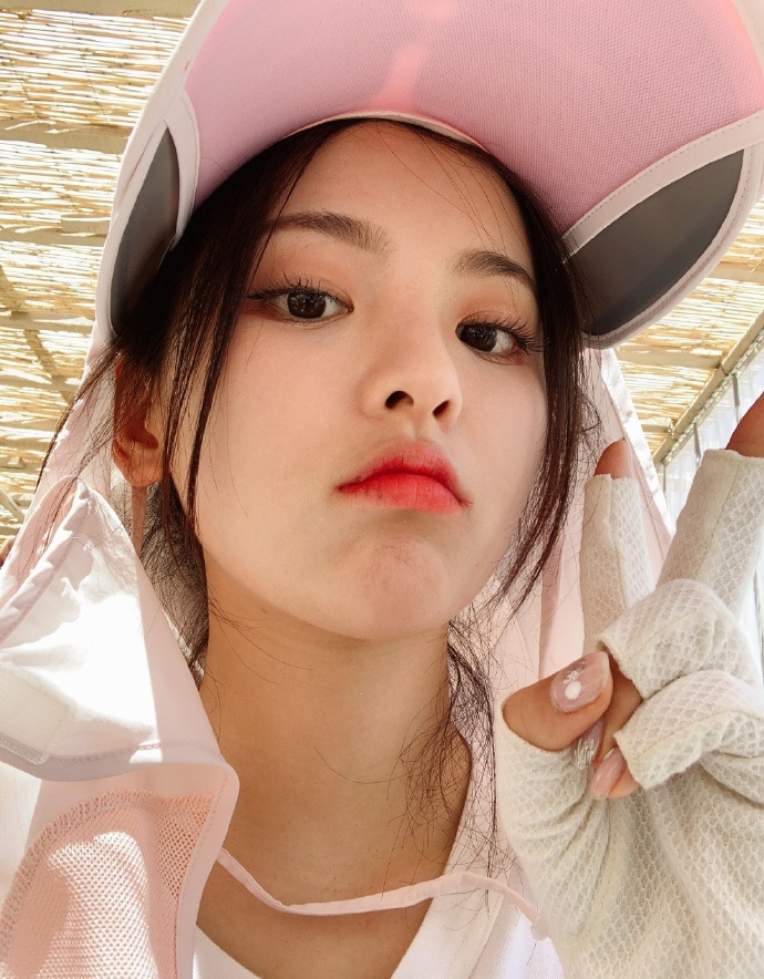 吴宣仪出道回顾,吴宣仪与杨超越哪个资源好