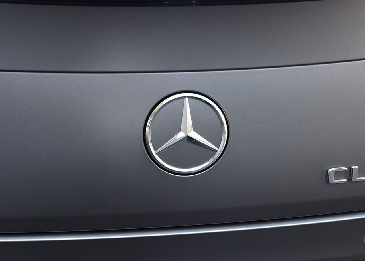 全新amgcla45s街拍,全新amgcla45配置