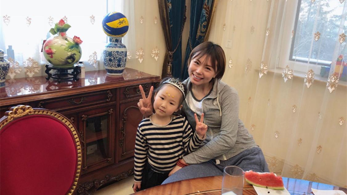 中国女排最小富婆,中国女排颜值高吗