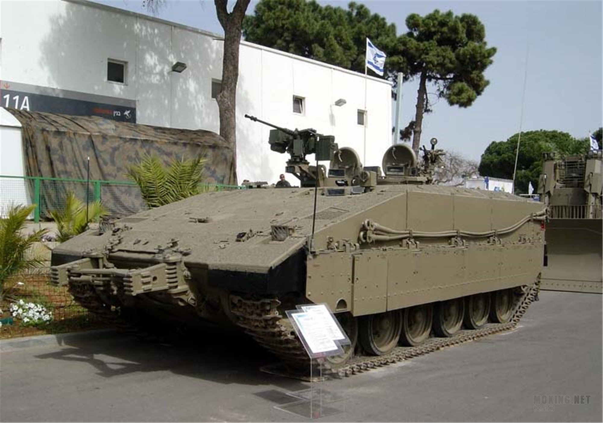 MENG,SS-018-1/35以色列“雌虎”重型装甲运输车-简介与开盒