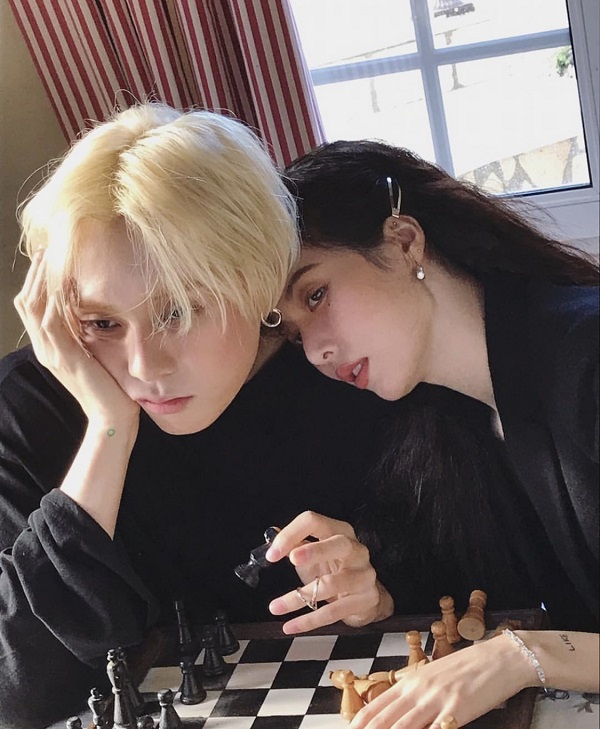 泫雅和男友秀恩爱视频,泫雅恋爱前后变化