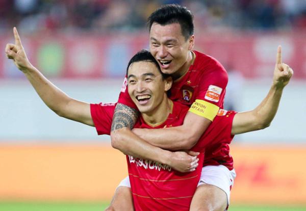 疫情期间给中国捐款的足球运动员,中超球员武汉捐2500万