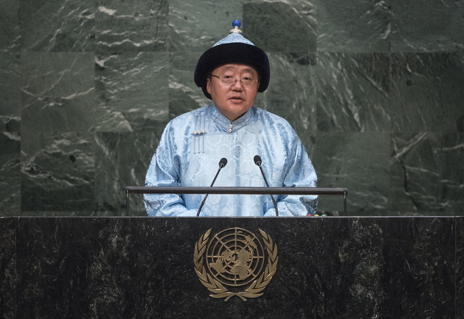 这个邻居有意思：历史上很生猛如今却很低调为啥要成永久中立国