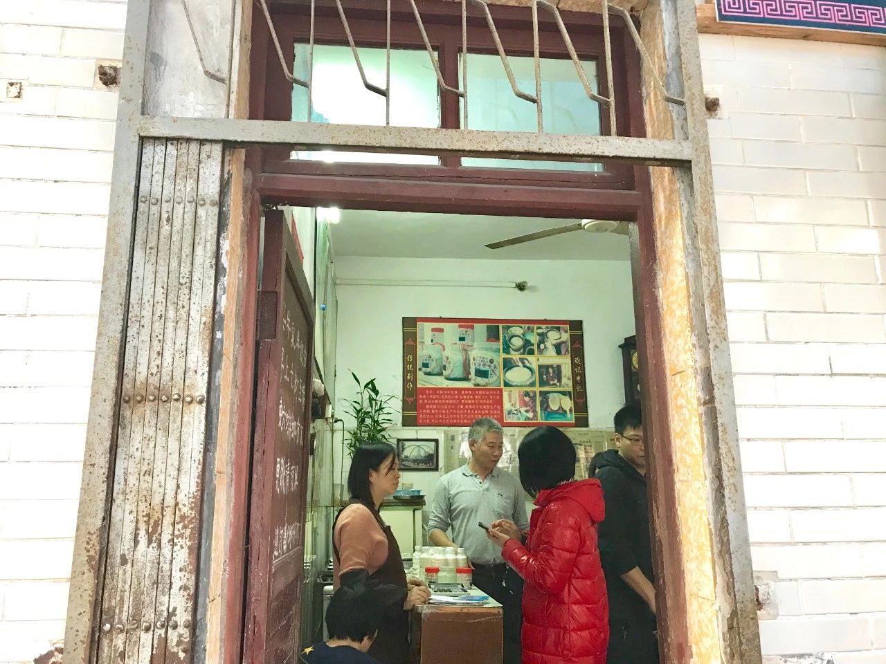 顺德大良顺德菜美食店,顺德大良同晖路上有什么美食店