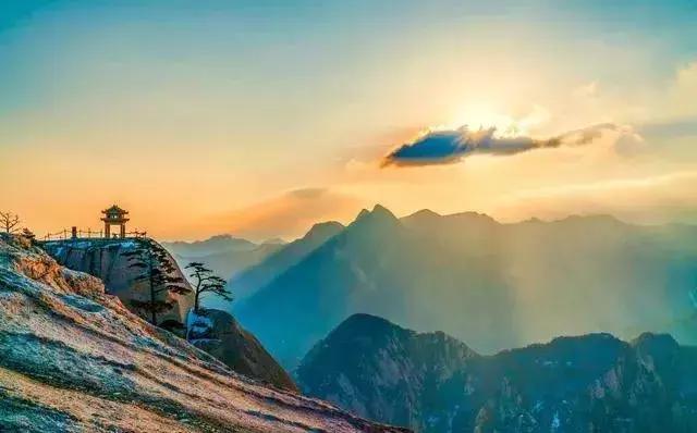 徒步登华山,徒步爬华山最佳路线攻略图片高清