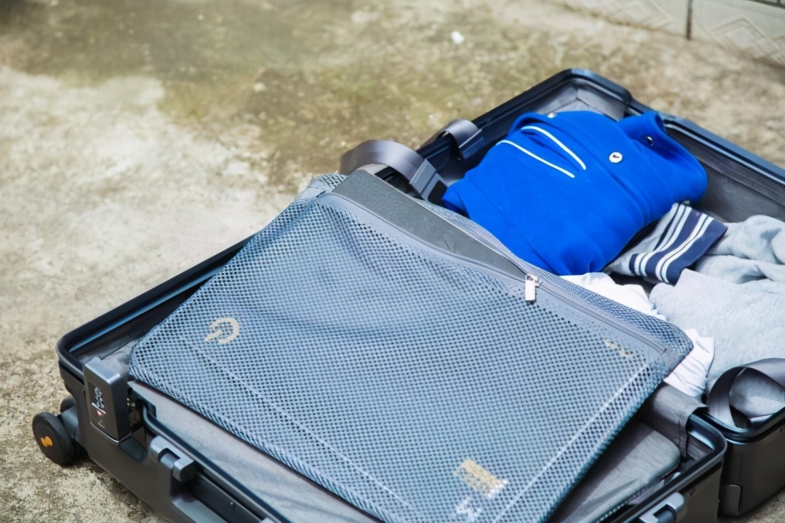 20寸登机箱地平线8号,最好的行李箱品牌推荐地平线8号