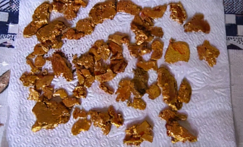 《潜伏》原型，45年后终回大陆