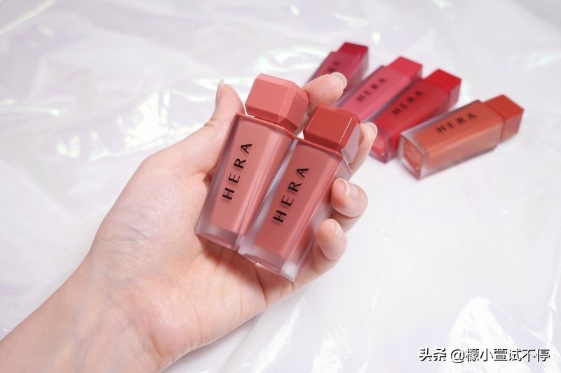 赫妍唇釉jennie小卡,jennie同款口红赫妍