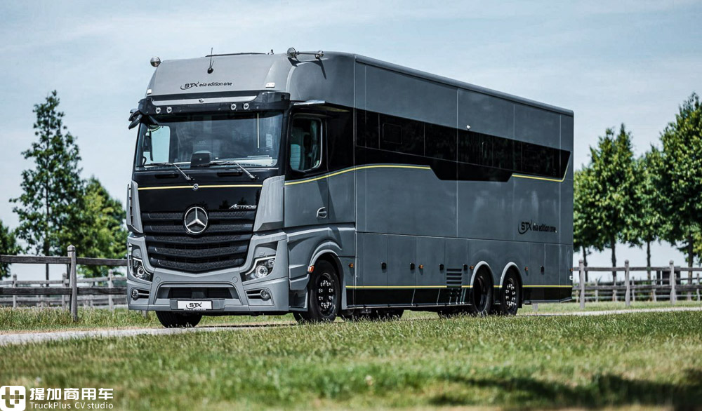 世界顶级豪华奔驰轻卡房车,最新型的奔驰房车