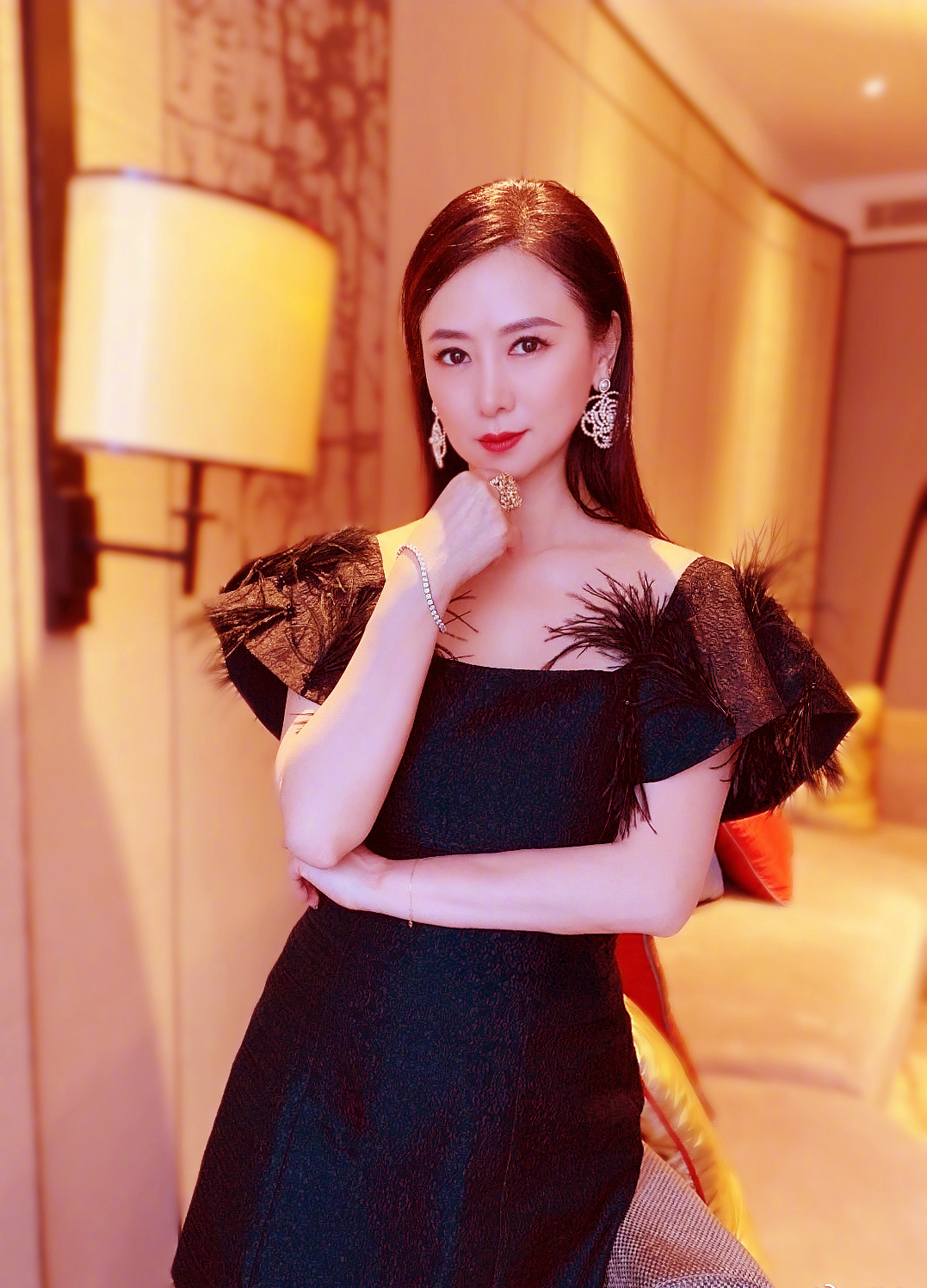 翁虹为什么嫁给了黑泽明,翁虹为何嫁给杨振宁