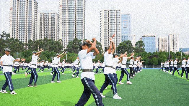 闈掓槬椋炴壃鍐涜,闈掓槬鏃犵晱鎵竼璧疯埅鍐涜鍦嗘弧钀藉箷