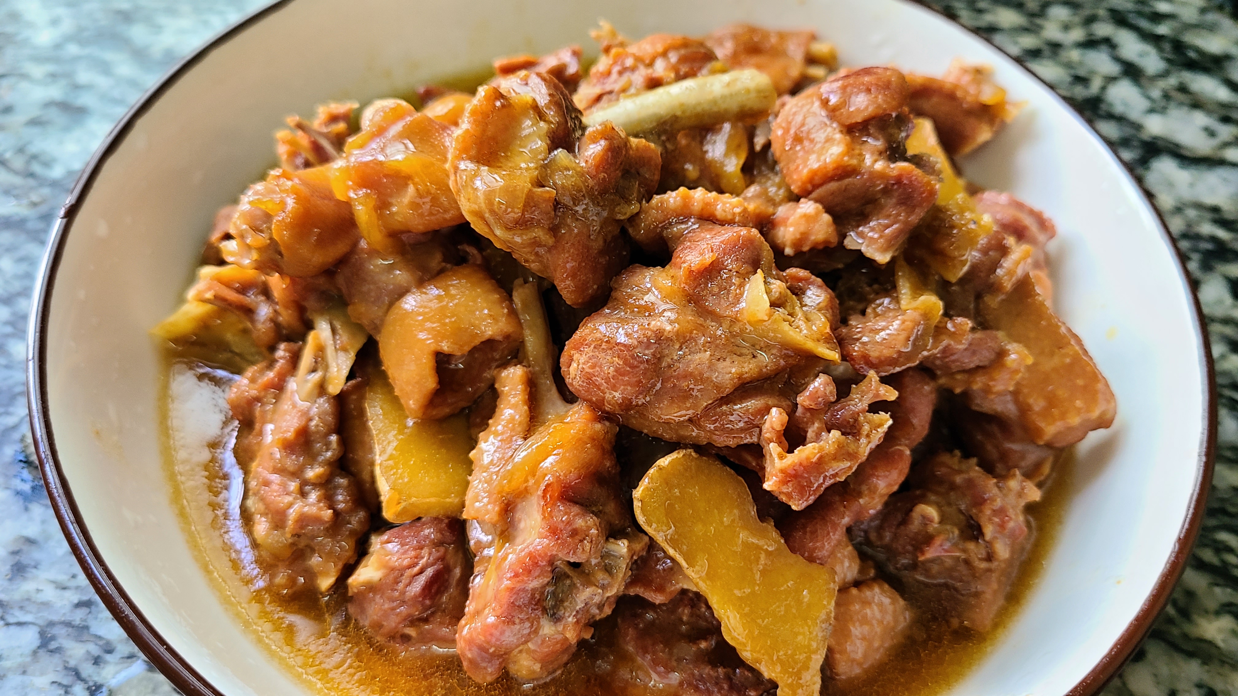 电饭煲焖鸭的做法大全,电饭煲焖鸭最简单做法视频