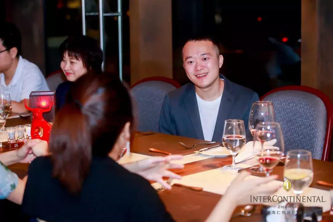 珠海又一新蒲点，CHAR餐厅酒吧浪漫与优雅兼具