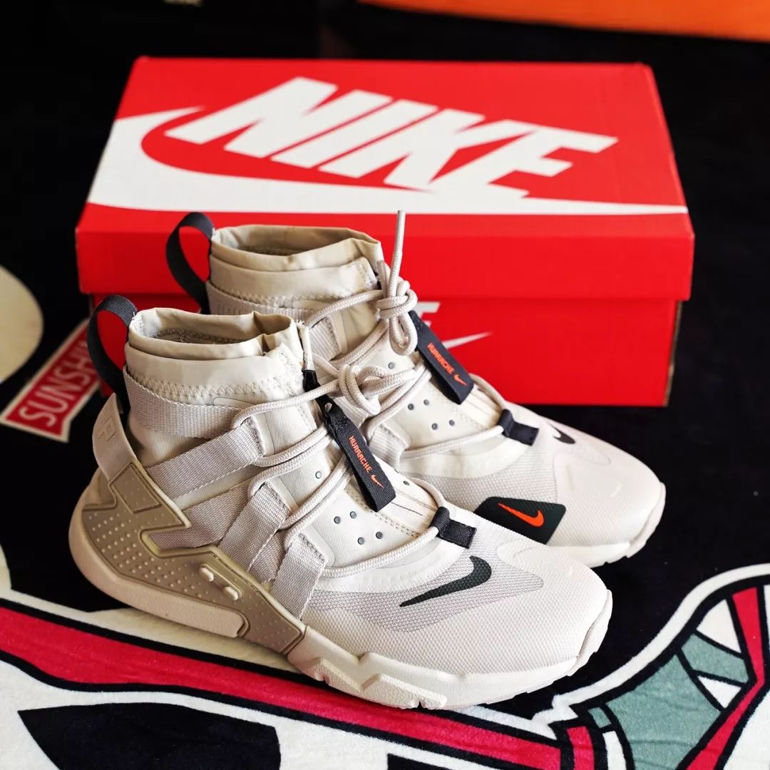 人生处处是陷阱,人生处处是陷阱只有躲起来最安全