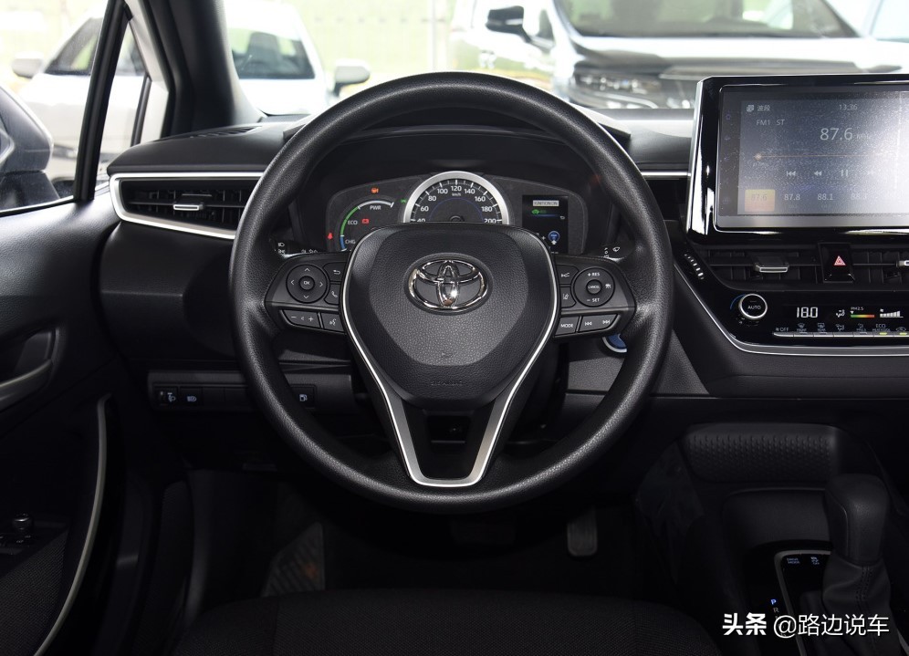 丰田雷凌7万提车,雷凌双擎11万提车