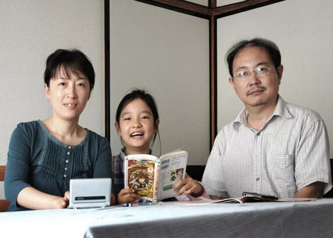 爸爸意外去世后，我用一支笔，救回有自毁倾向的妈妈