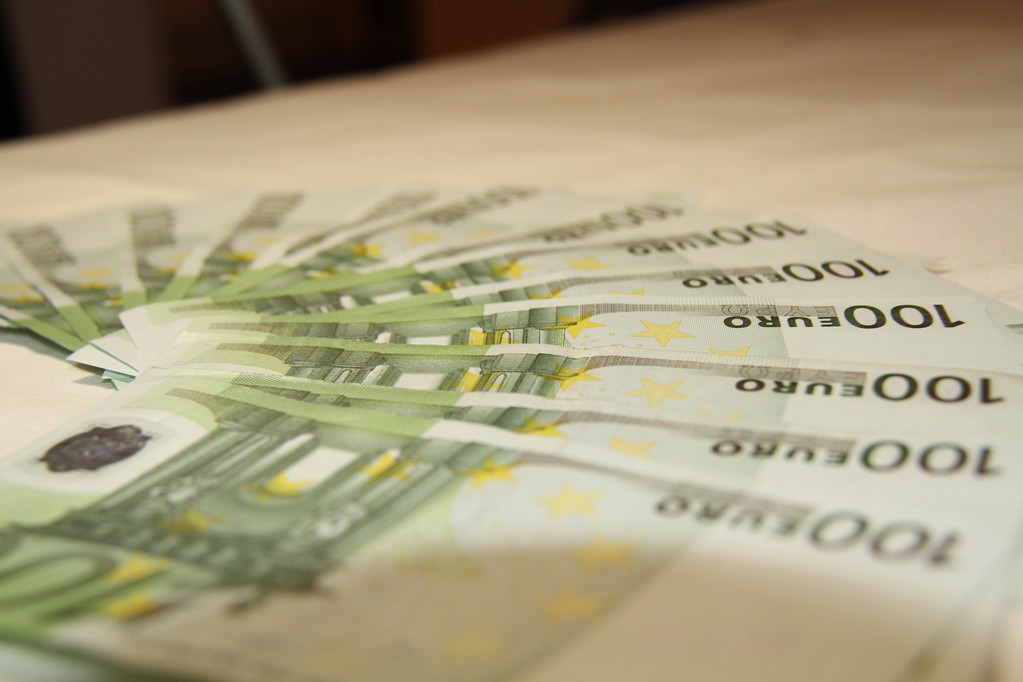 基金定投每500元三年能赚多少钱,基金定投最高可以赚多少钱