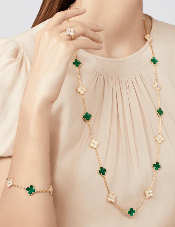 幸运之神四叶草,四叶草项链各种颜色寓意