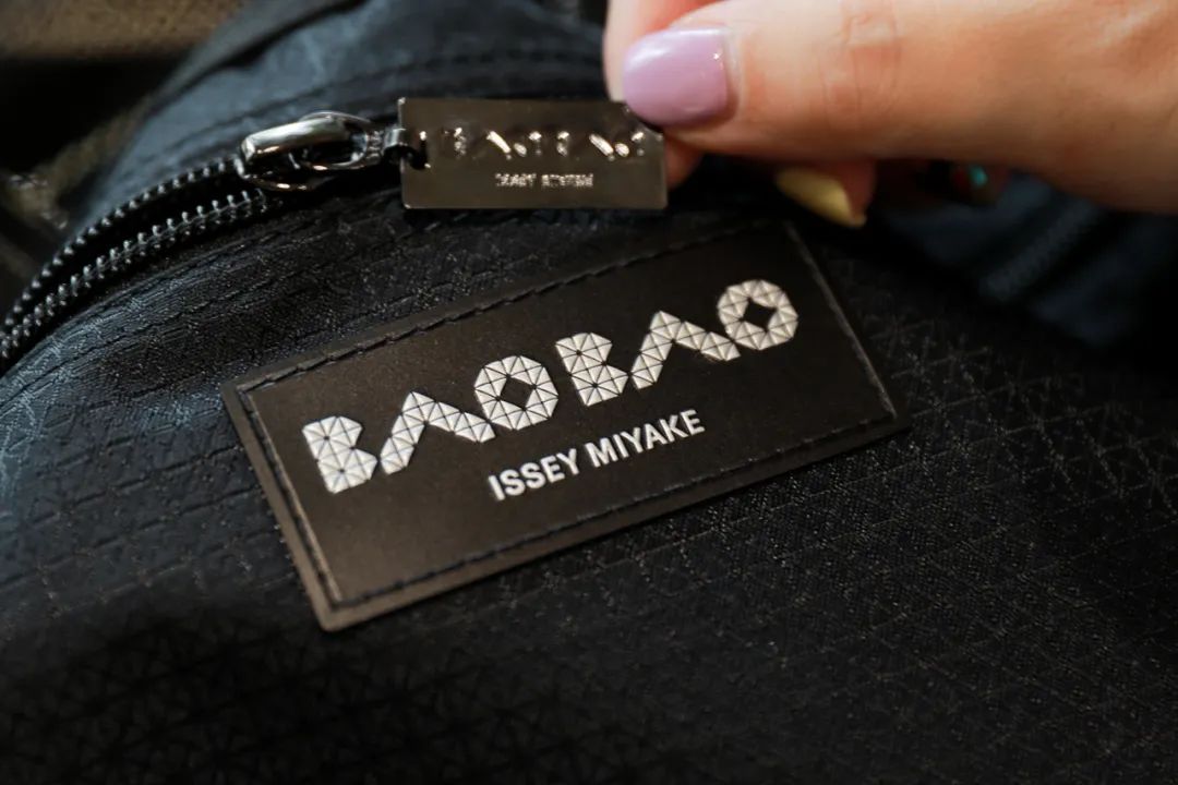 初入职场质感包包推荐,三宅一生包包属于什么档次的包包