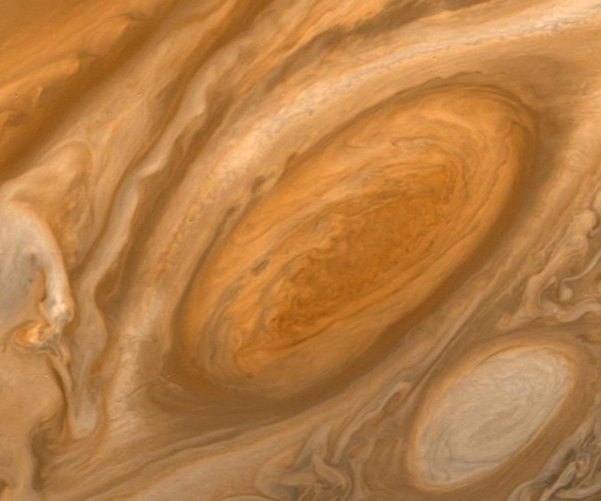 外太空发现的奇怪事,外太空怪异物真实视频