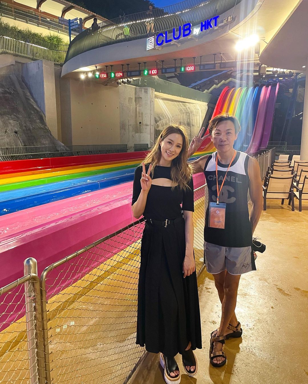 黎姿徐子淇亲密合影展甜美笑容,甘比端庄徐子淇