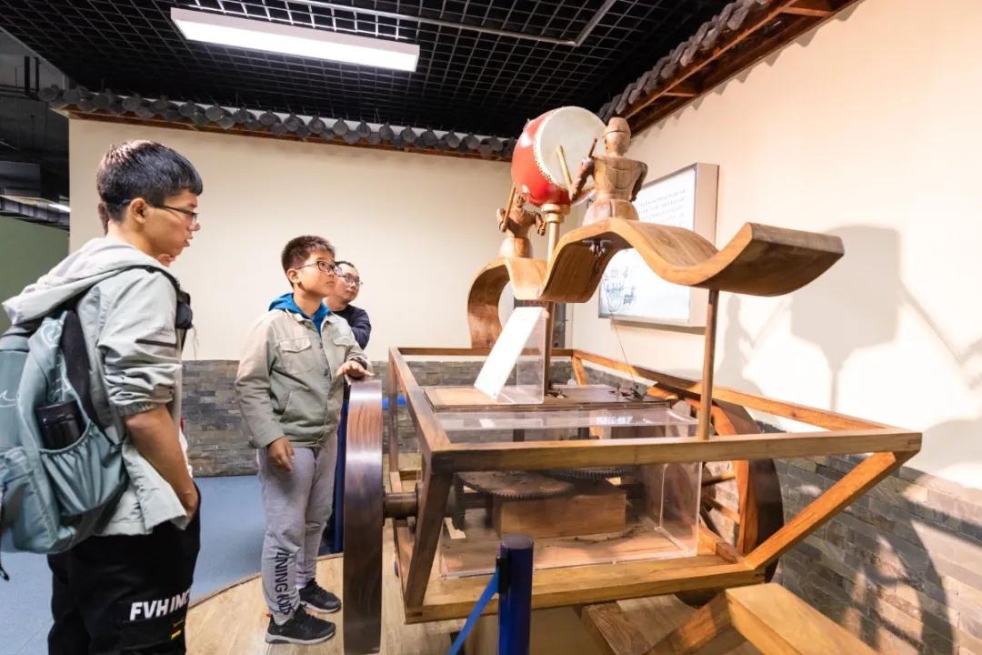 免费！森林物语•虫现江湖，“热带雨林”空降济南！