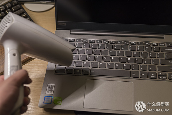 笔记本电脑风扇如何清理灰尘,笔记本电脑怎么清理灰尘