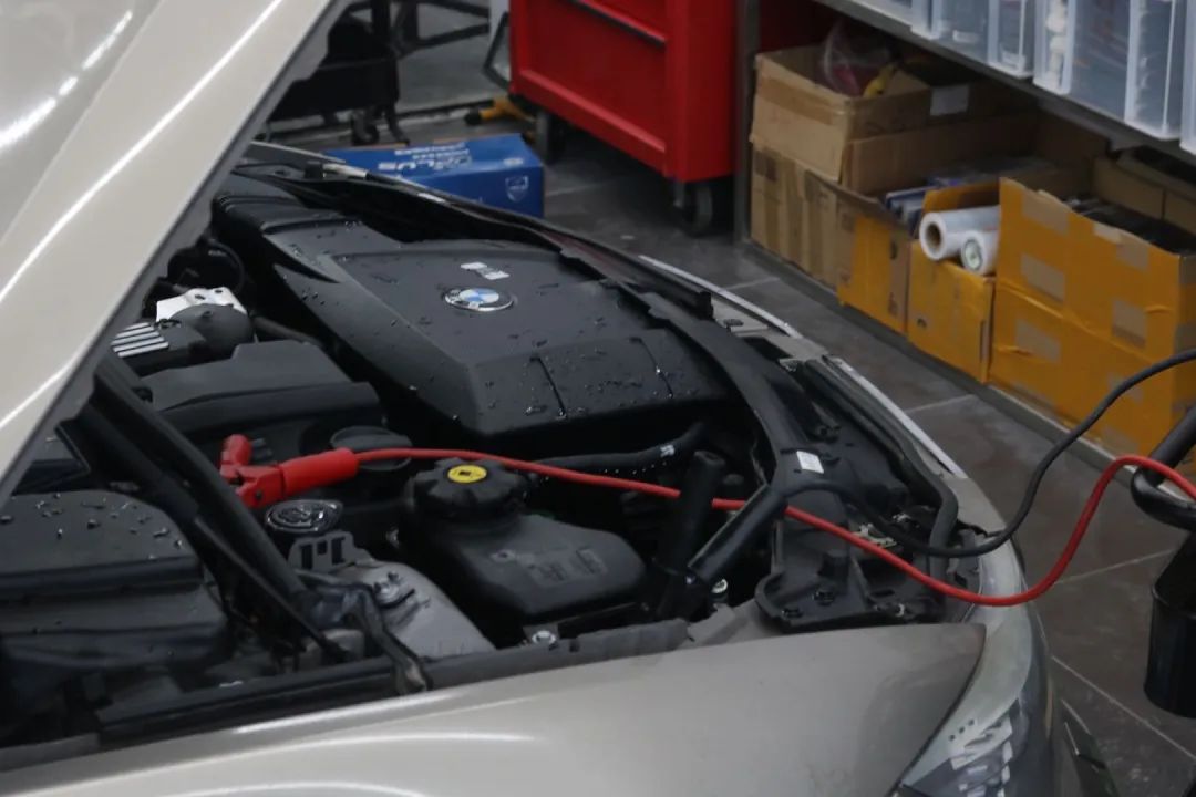 修复二手宝马e90,06宝马e90翻新全过程