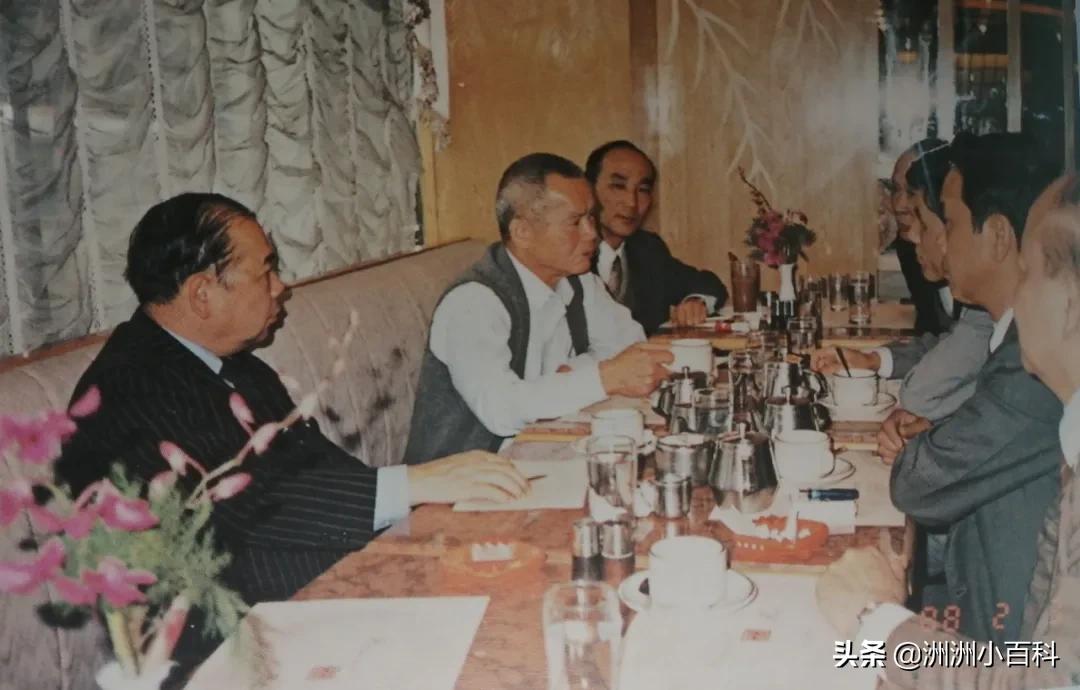 新兴县华侨中学学校介绍,新兴华侨中学历史