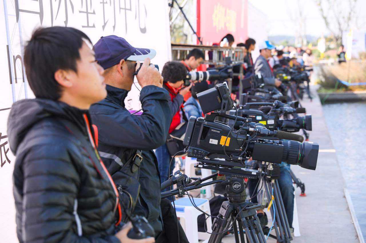 干直播真的很赚钱吗,钓鱼做直播或者视频能挣钱吗