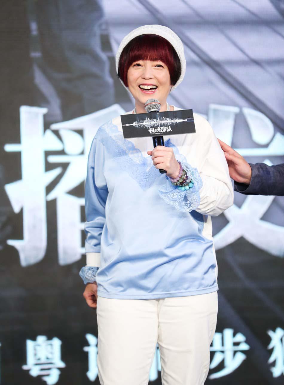 56岁的石榴姐近况,石榴姐高清打扮