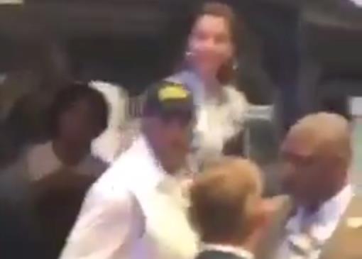 2019猛龙对战勇士多伦多主场,猛龙队输凯尔特人16分