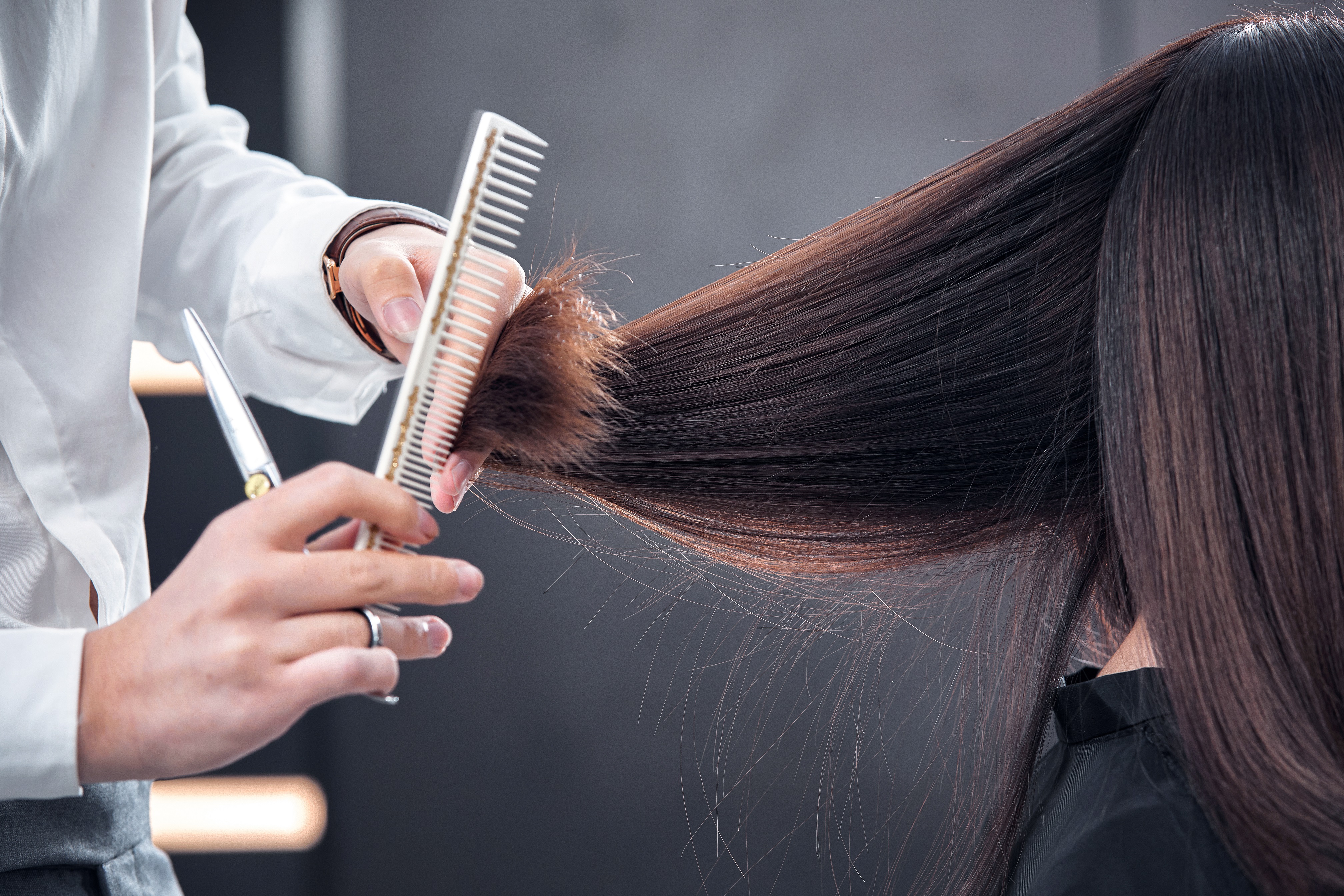 资本“盯上”洗剪吹