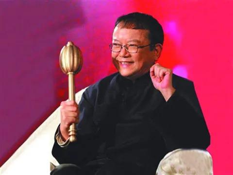 穷人背再贵的包别人也觉得是假的,当别人问我为什么背那么贵的包