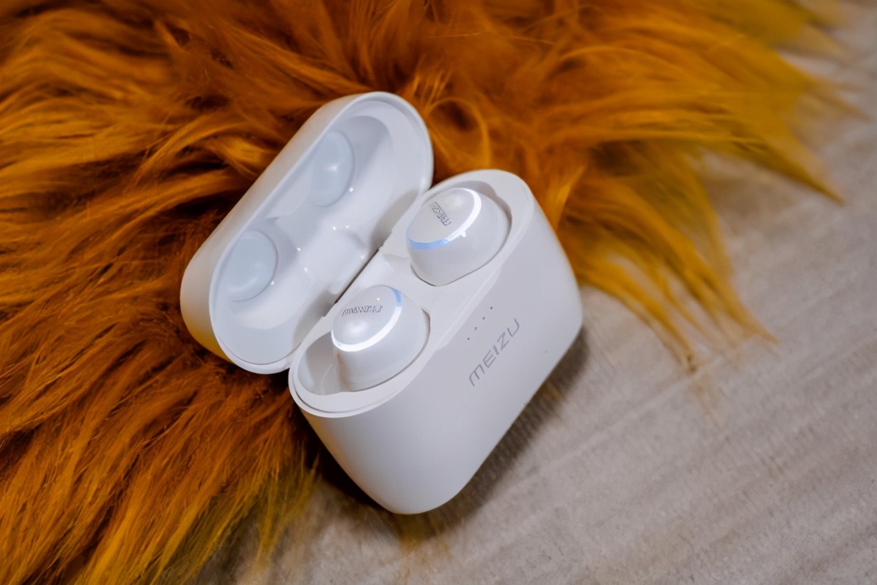 有哪些性价比超高的蓝牙耳机推荐,400元内最好的蓝牙耳机推荐