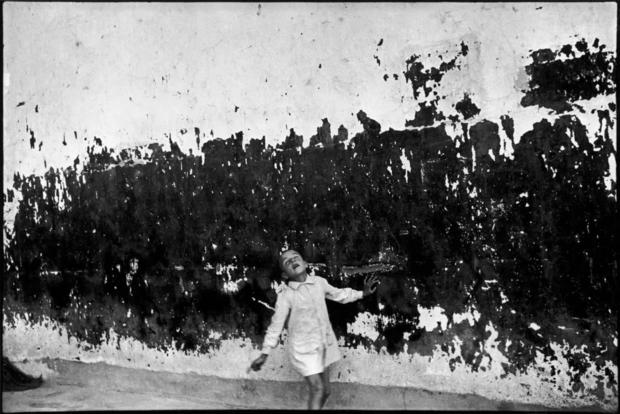 布列松摄影艺术书,布列松经典摄影作品解读