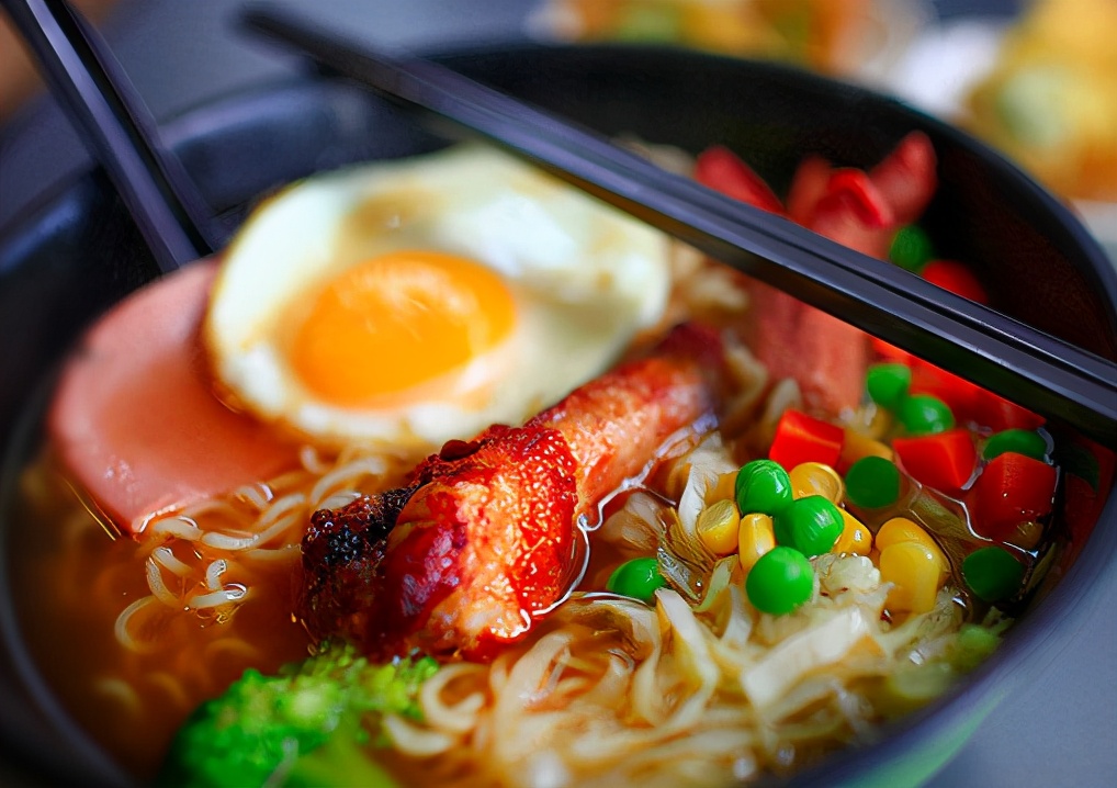 为什么被称为垃圾食品的泡面,泡面到底是垃圾食品还是健康食品