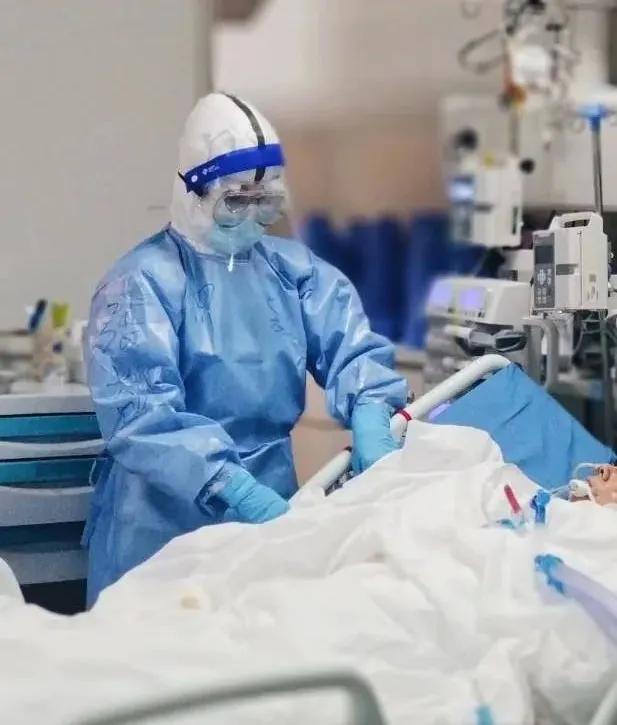 听，都江堰援助湖北医疗队13勇士的战“疫”故事