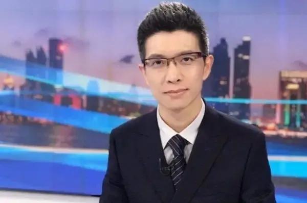 主持人宝晓峰新闻联播,新闻联播新主播宝晓峰图片