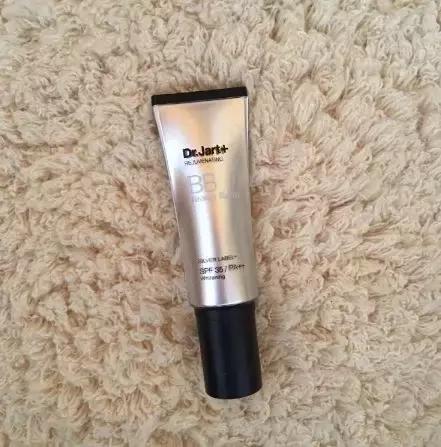 粉底液推荐小仙女,抖音爆款粉底液遮瑕持久不脱妆