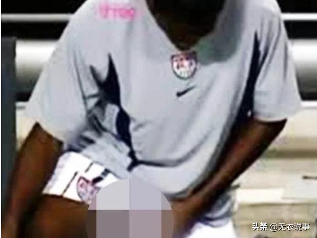 足球场上最尴尬的20个瞬间,足球比赛应对突发状况