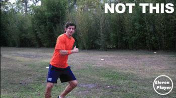 足球技巧可以不伤人但危险度很高,足球比赛进球的小技巧谁也防不住