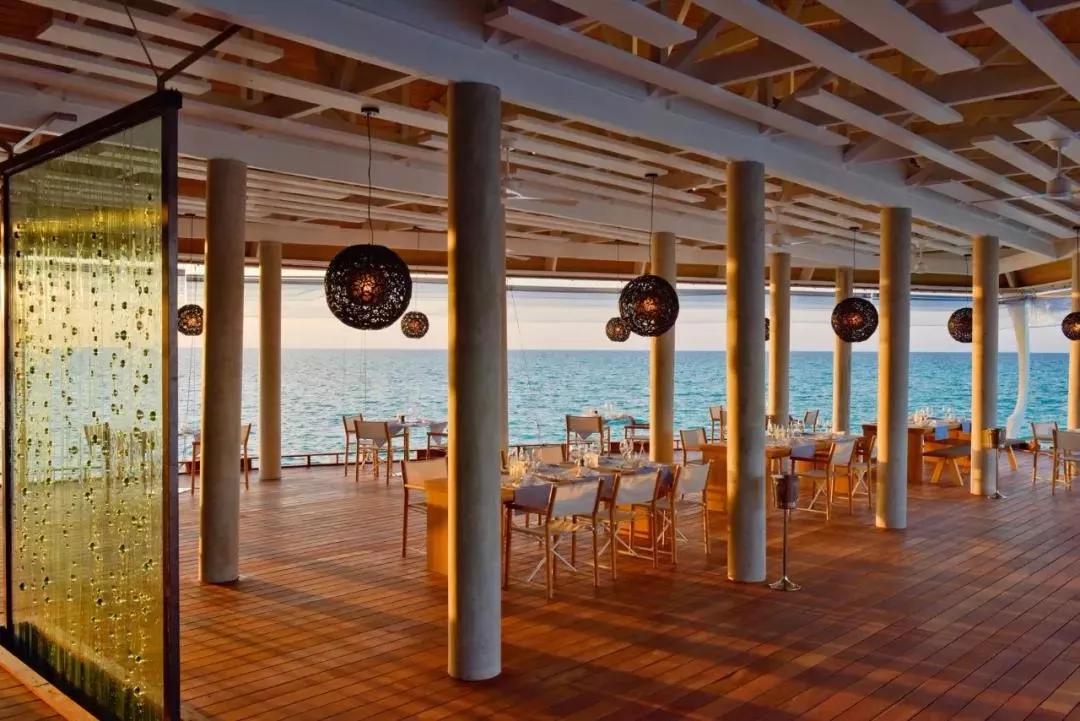 马尔代夫七星选岛全攻略,马尔代夫沙滩别墅出海游泳