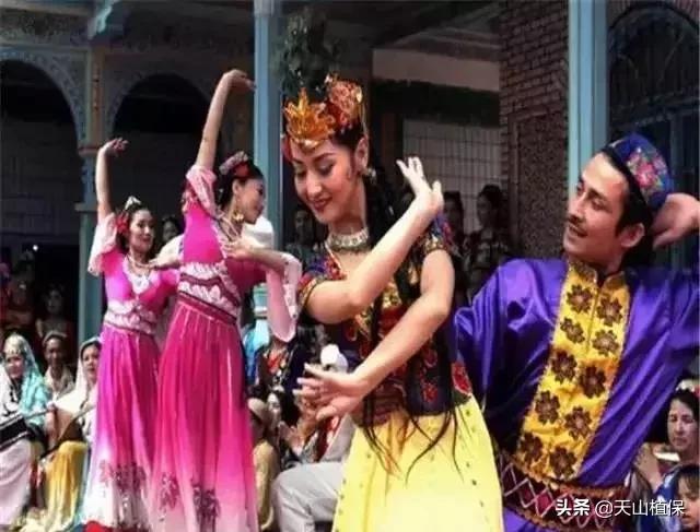 新疆的南疆图木舒克属于阿克苏吗,新疆图木舒克城市风景