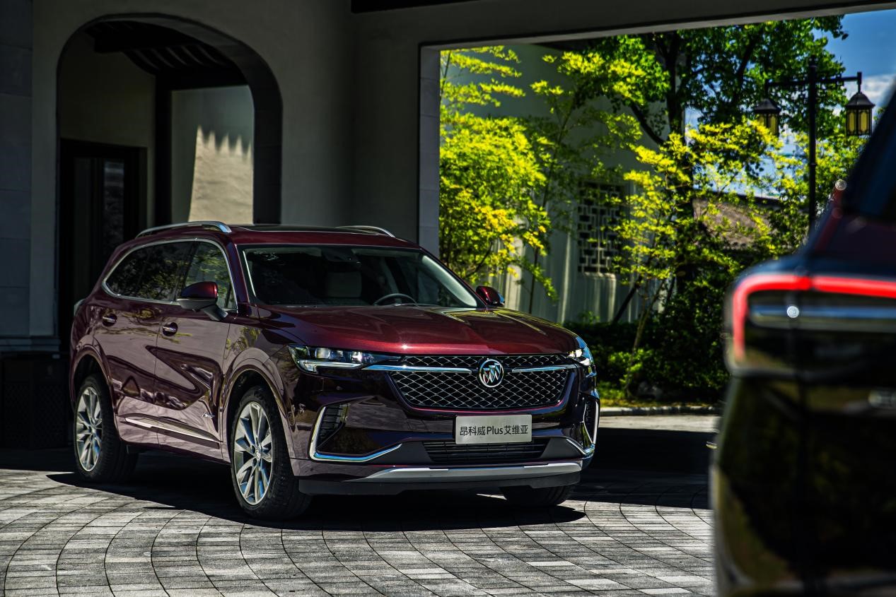 昂科威plus2022款1.5t和2.0t动力,武装黑科技