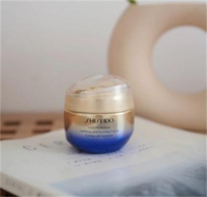 艾珂薇n4平衡面霜和修护面霜区别,艾珂薇n4面霜和珂润哪个适合干皮