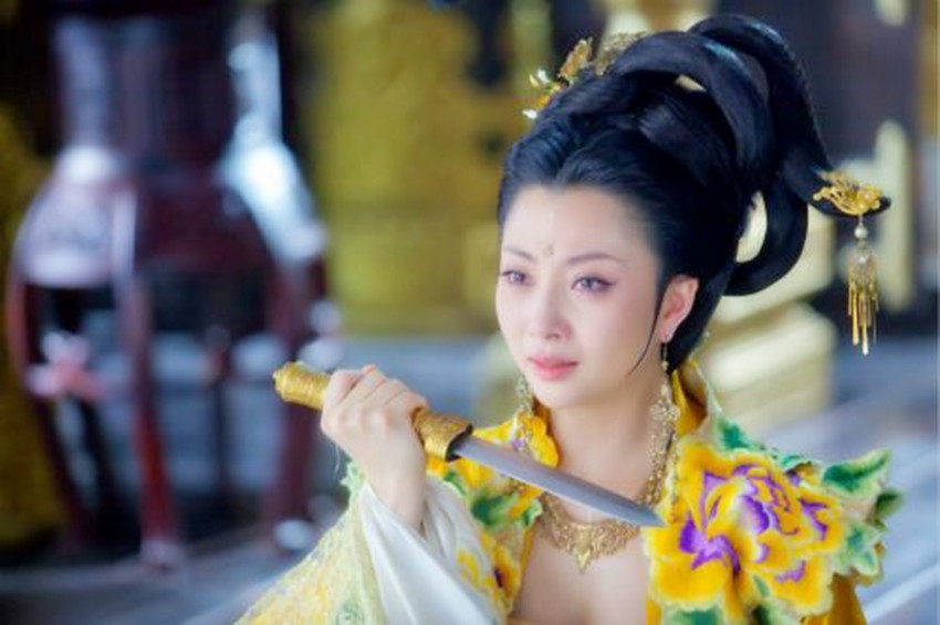 历史上受尽屈辱的皇后,历史上皇后最悲惨的时候