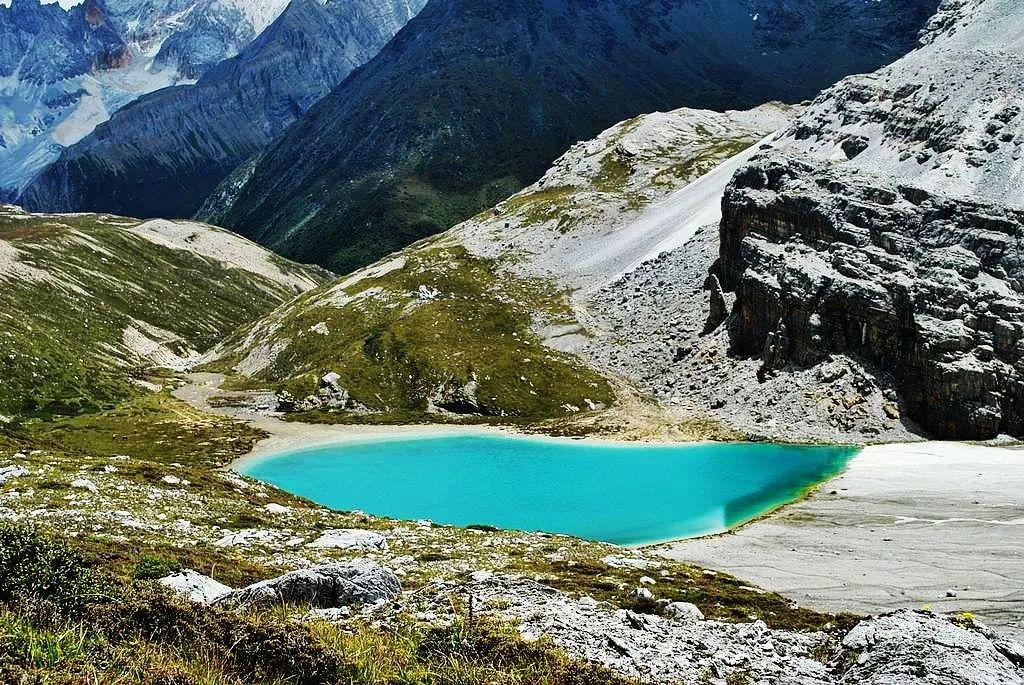 舌尖上的西藏美景,舌尖上的四川稻城印象老砂锅