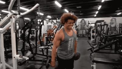 宽肩练窄最简单的方法,把肩练宽要练哪里