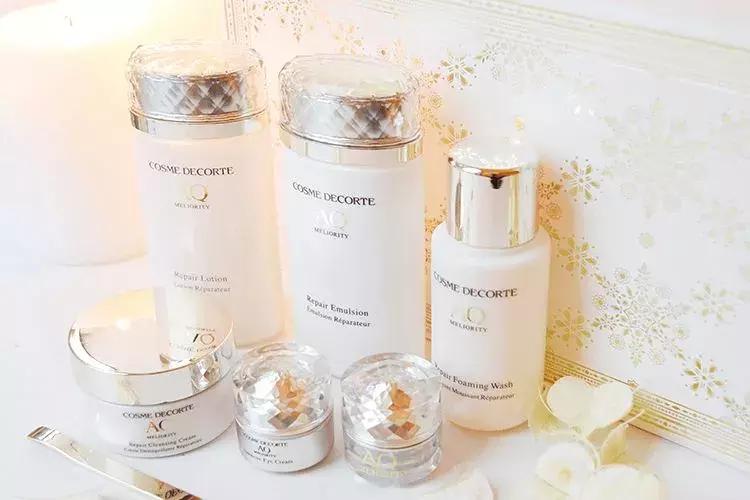 黛珂aq属于什么档次,黛珂aq系列金色和白色有什么区别